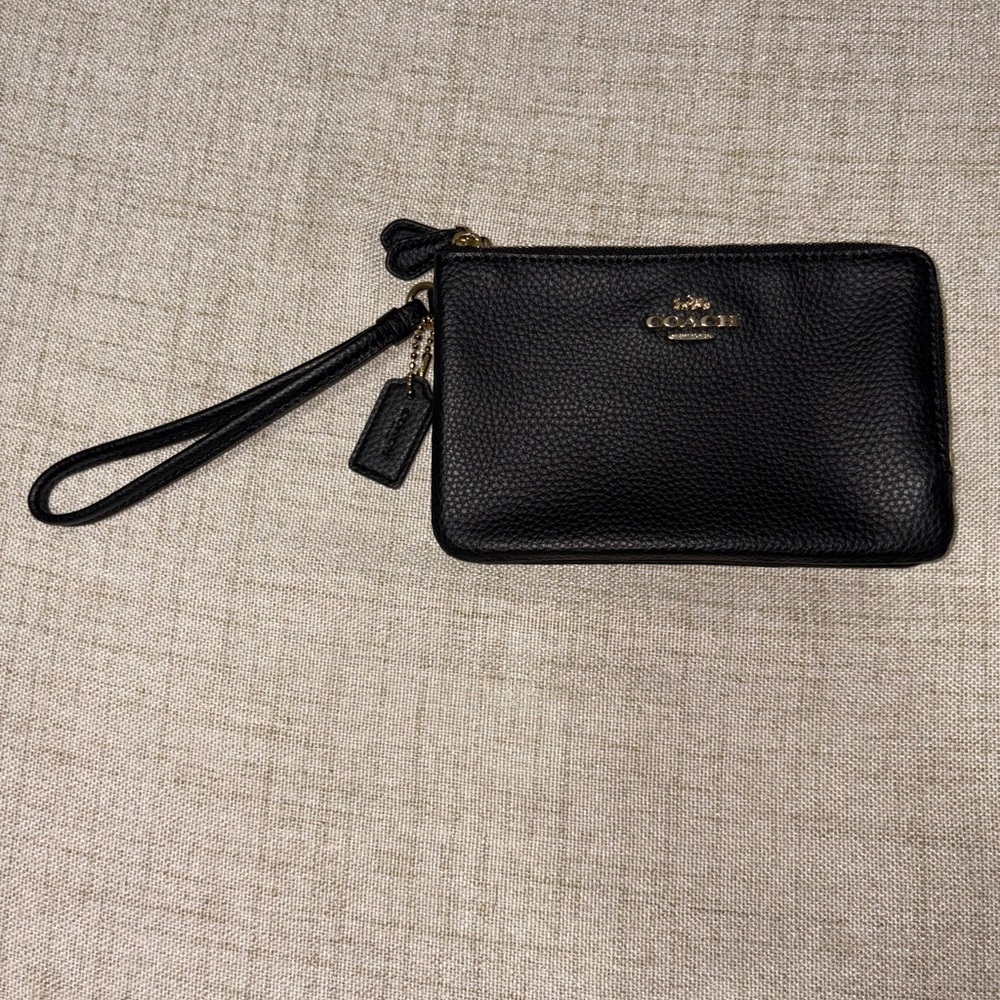 Coach Double Corner Zip Wristlet Black Pebble Leather with Gold Hardware